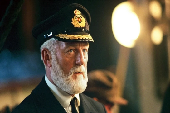 Diễn viên đóng vai thuyền trưởng Smith trong phim Titanic qua đời ở tuổi 79