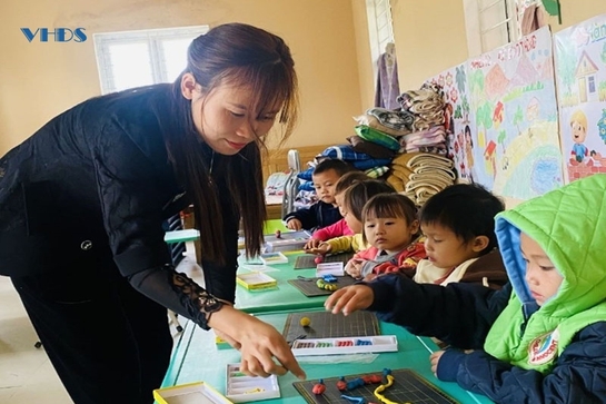 Theo chồng “gieo chữ” nơi vùng cao