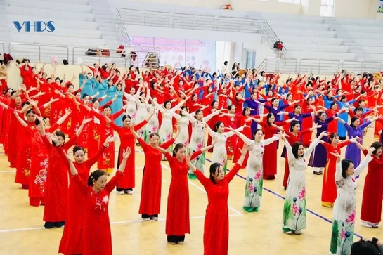 Đặc sắc những màn đồng diễn dân vũ thể thao kỷ niệm Ngày Quốc tế phụ nữ 8/3