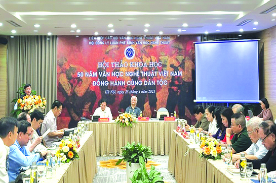 Nửa thế kỷ thi ca sau chiến thắng 30/4/1975: Xu hướng và giới hạn