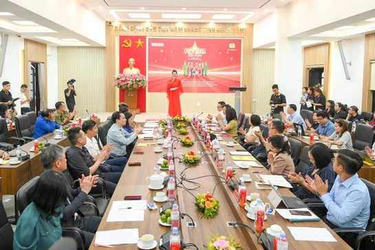 Cộng đồng góp 1 tỷ bước chân cùng đất nước tiến vào kỷ nguyên mới